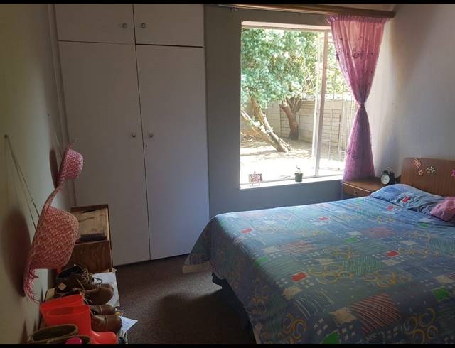 4 BEDROOM HOUSE SOLD IN SINOVILLE